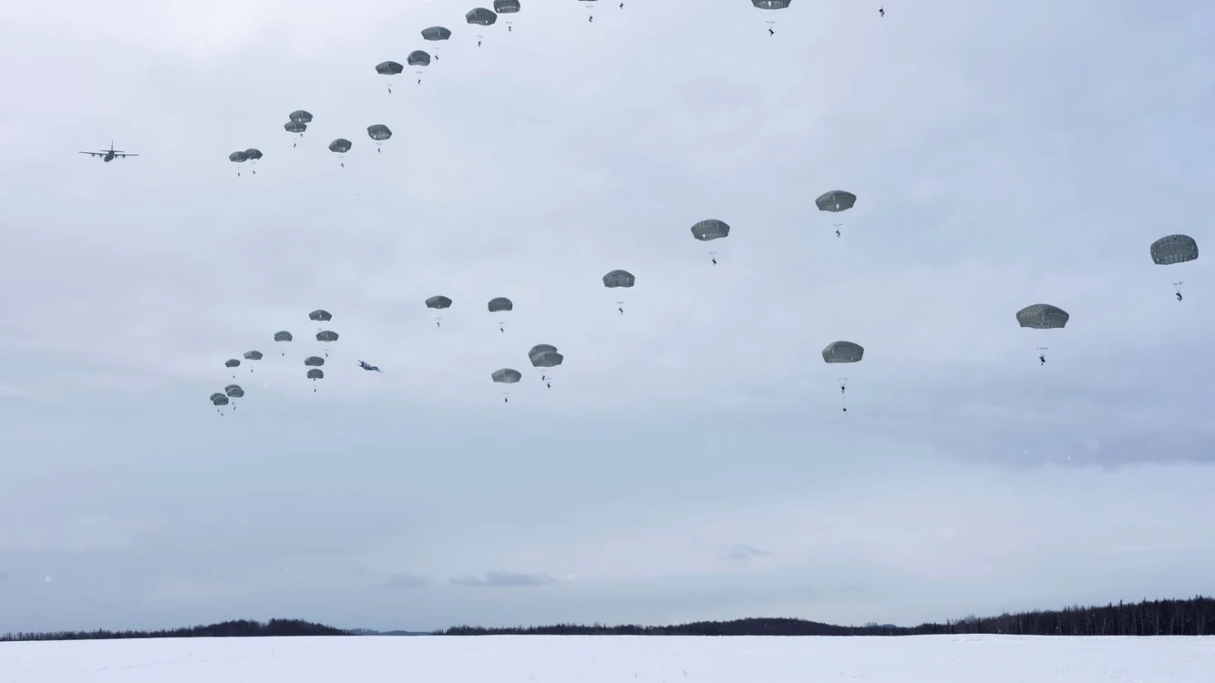 Militarii americani fac regulat numeroase exerciții la baza din Alaska  / Sursa foto: News Sky