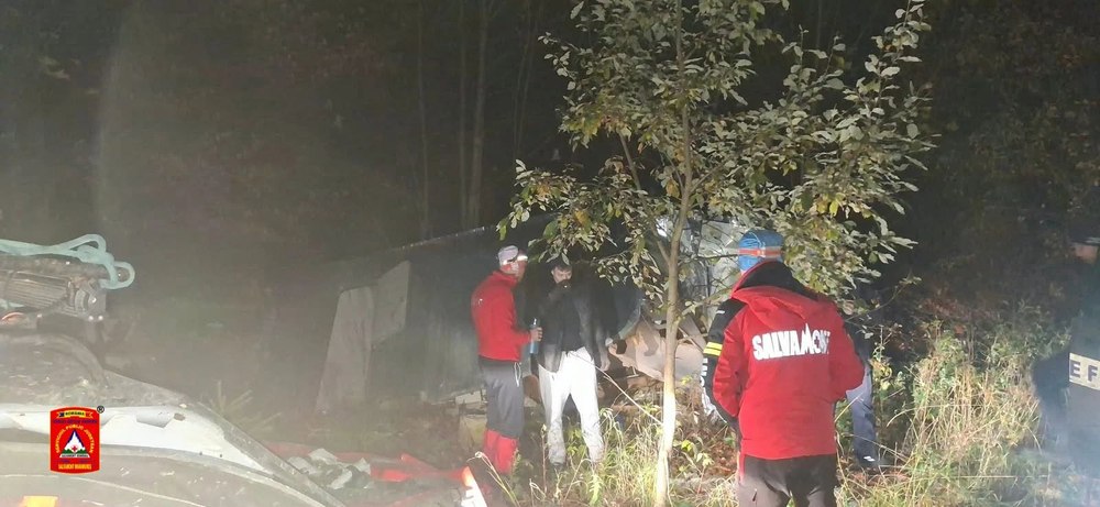 Doi ucraineni, salvați din Munții Maramureșului după o intervenție de noapte. Unul dintre ei era epuizat și avea hipotermie