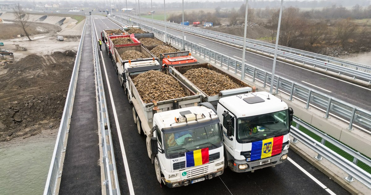Podul care leagă România de Ucraina a rezistat testului de rezistență. Când va fi inaugurat?