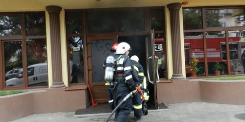incendiu restaurant