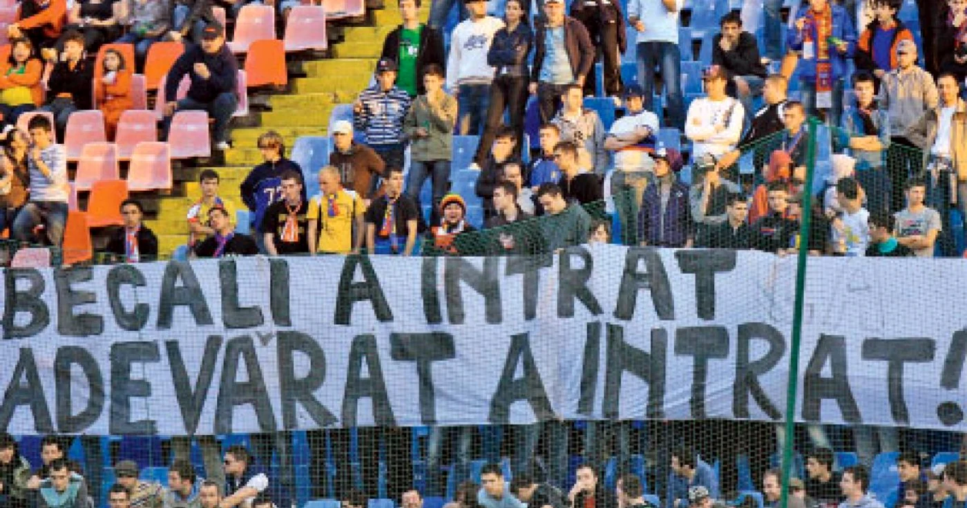 Suporterii Stelei nu-l mai suportă deloc pe Gigi  