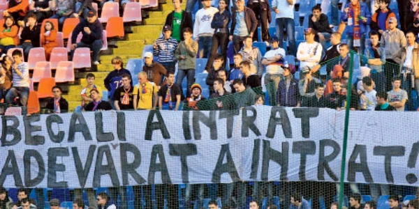 Suporterii Stelei nu-l mai suportă deloc pe Gigi  