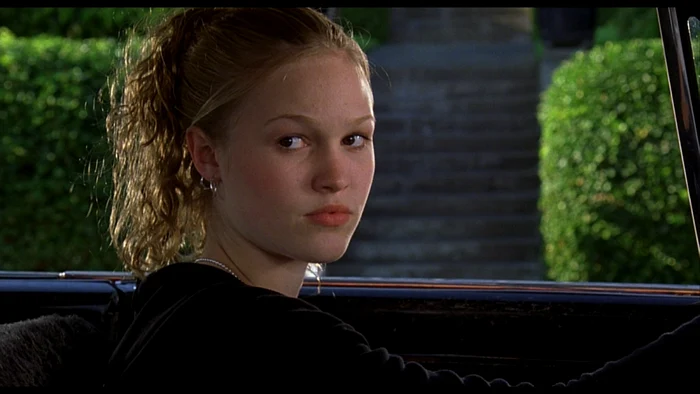 julia stiles kat stratford 10 things png