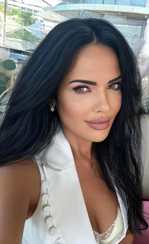 Ioana Simion s-a împăcat cu Charlotte Năstase Foto: Facebook
