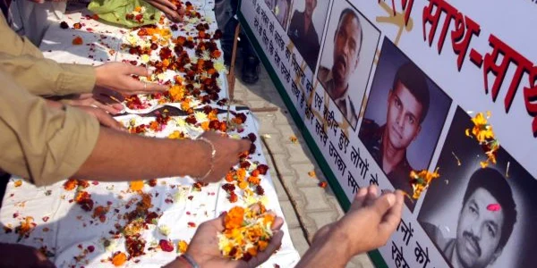 Victimele atentatelor din Mumbai sunt comemorate şi azi
