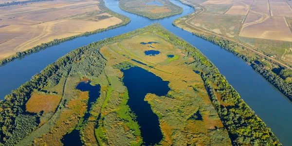 INSULELE TATARU și DALER, OBLASTUL ODESSA, UCRAINA - Vedere aeriană FOTO Shutterstock 