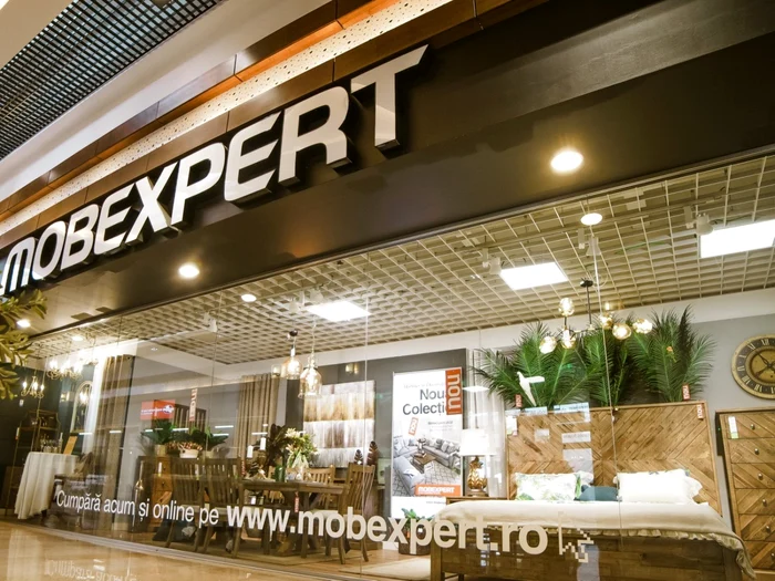 Mobexpert redeschide magazinele