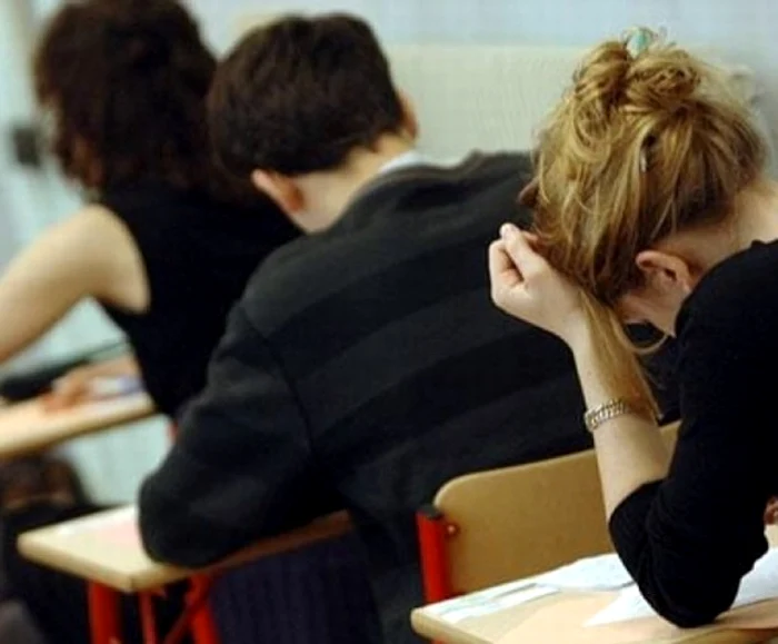 
    O elevă din Cluj a făcut o mare gafă la Bac  