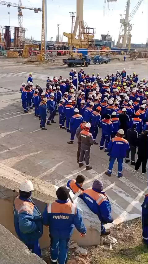 Protest spontan la Șantierul Naval Damen Mangalia. Angajații sunt nemulțumiți că nu și-au primit salariile de trei luni