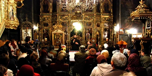 preot biserica enoriasi jpeg