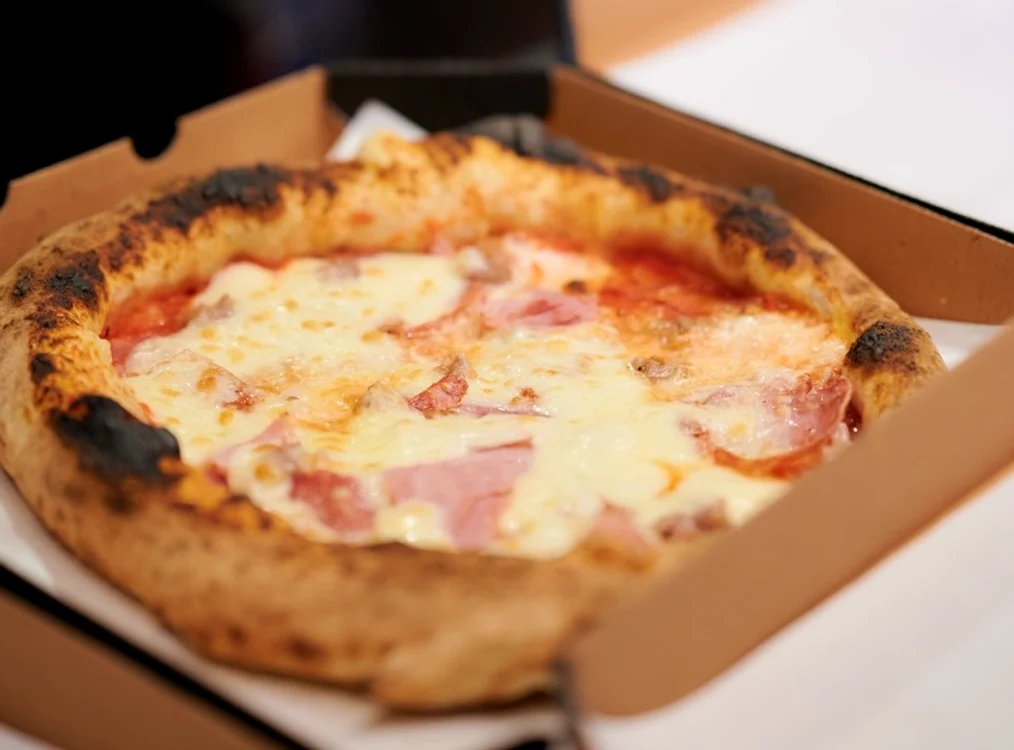 Pizza SURSĂ FOTO zano