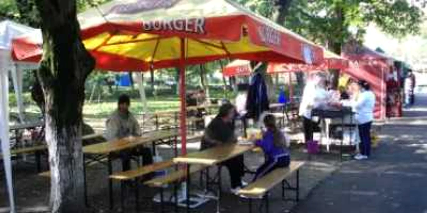 Craiova: Festivalul Zaibărului a început cu o ţeapă pentru localnici