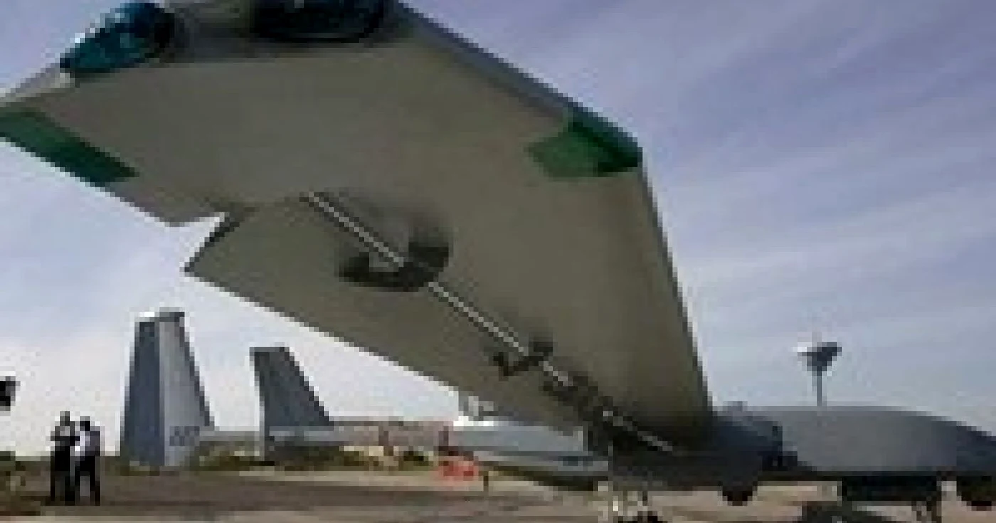 Iranul a testat primul avion invizibil pentru radar