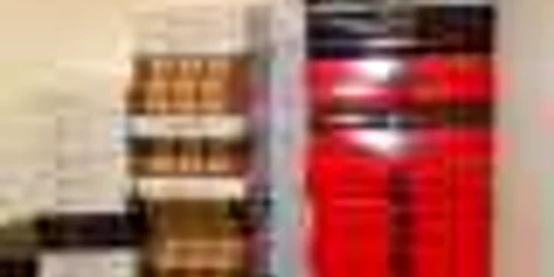 Flacoanele se aflau introduse în cutii (foto: IJPF Giurgiu)