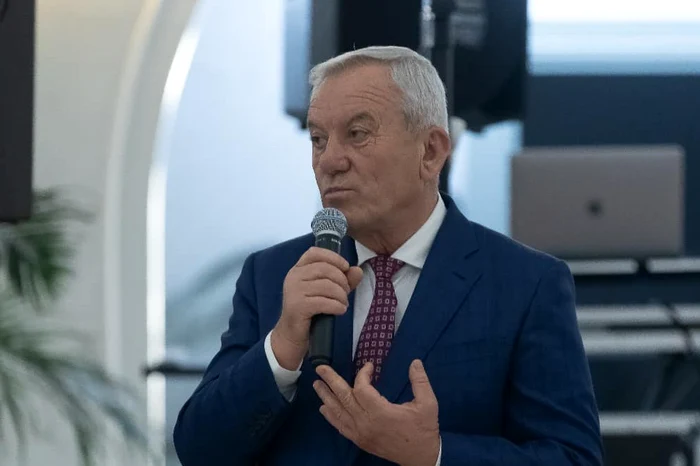 „Toată lumea lucra la primărie. Băi, sunteţi nebuni?”. Constantin Toma, revoltat de realitatea dintr-o comună din Buzău