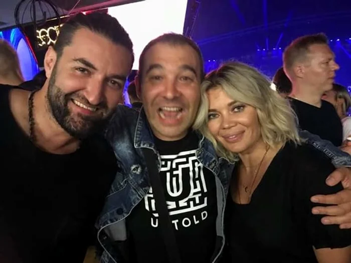 Una dintre puținele imagini în care Smiley și Gina apar împreună pe rețelele de socializare