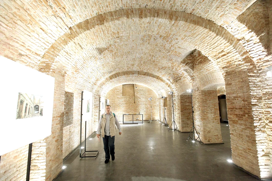 Holurile instituţiei culturale vor adăposti expoziţii ale celor mai importanţi artiştiFoto: Sever Gheorghe