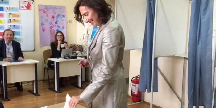 1 carmen iohannis 1140x570 jpg jpeg