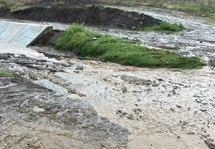 Dunprea a scăzut foarte mult FOTO: Facebook/Apele Române