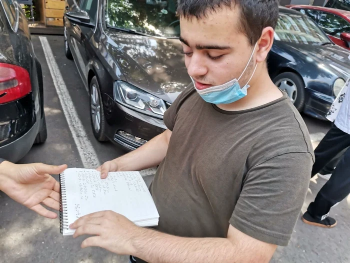 Biciclete tandem pentru nevăzătorii care fac turul Timişoarei FOTO Ş.Both