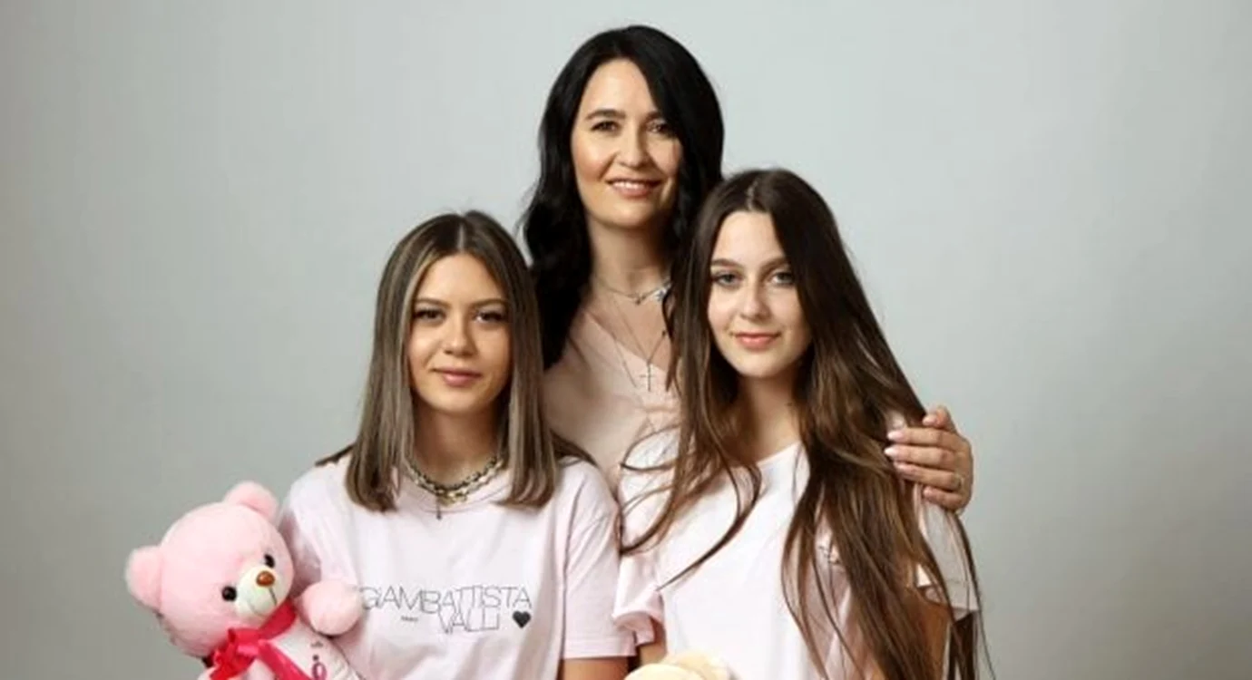 Amalia și fiicele Alessia și Emma. Foto: Arhivă
