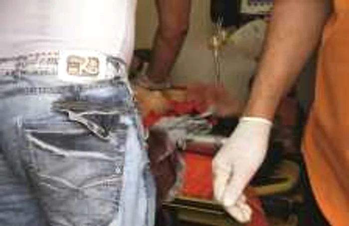 În ciuda intervenţiilor medicilor, viaţa femeii nu a mai putut fi salvată