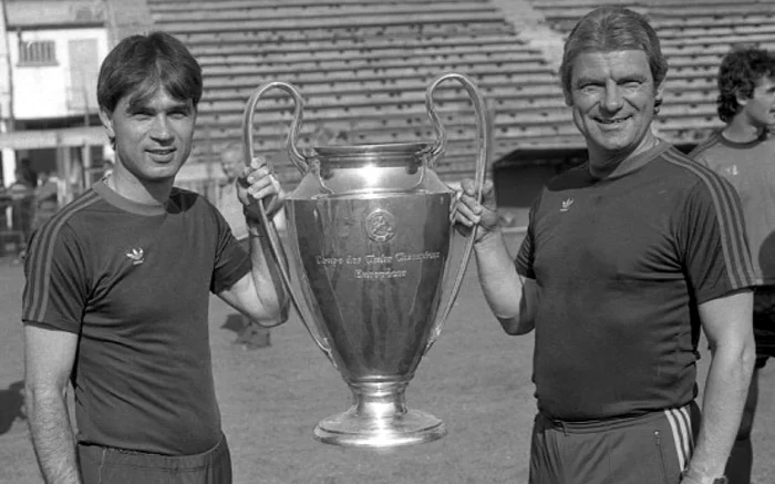 Emeric Ienei era antrenorul al Stelei, iar Anghel Iordănescu era „secundul” său / foto: arhiva