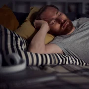 somn televizor istock jpg