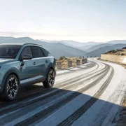 Dacia a prezentat noul crossover Striker. Modelul va avea motorizări hibride și GPL, cu preț de pornire sub 25.000 de euro FOTO: media.dacia.com