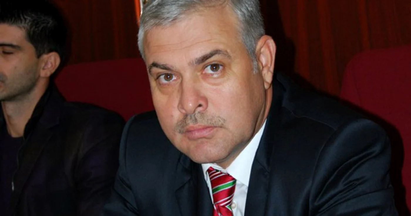 Angel Tîlvăr, USL, este favorit în Colegiul 2 Deputaţi