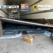 TIR modificat pentru trafic de droguri jpeg