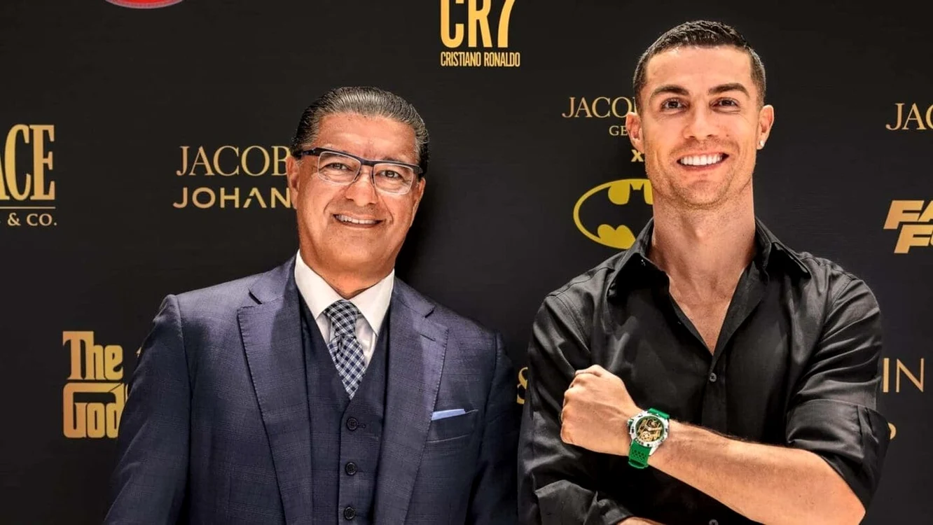 Cristiano Ronaldo, mândru de colecția sa. FOTO: Facebook