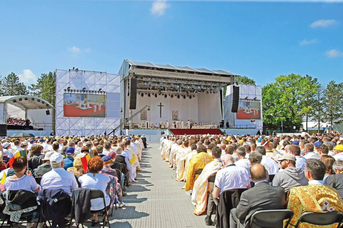Câmpia Libertăţii a fost amenajată special pentru eveniment