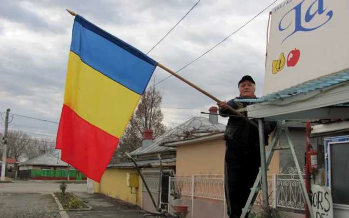 În fiecare an de 1 decembrie, tricolorul stă la loc de cinste Foto:Adevărul