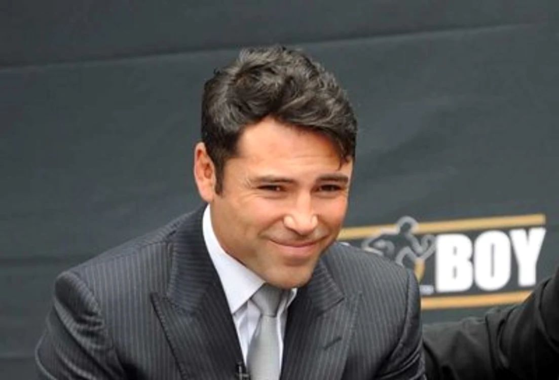 Oscar De la Hoya, campion american de box descendent dintr-o familie mexicană