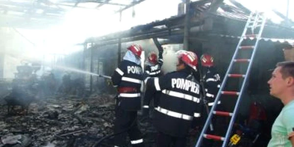 Satu Mare: Două şuri din Odoreu au ars în totalitate
