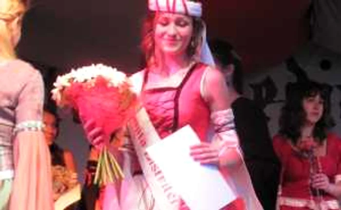 Alexandra Runcan este Domniţa Bistriţei 2011