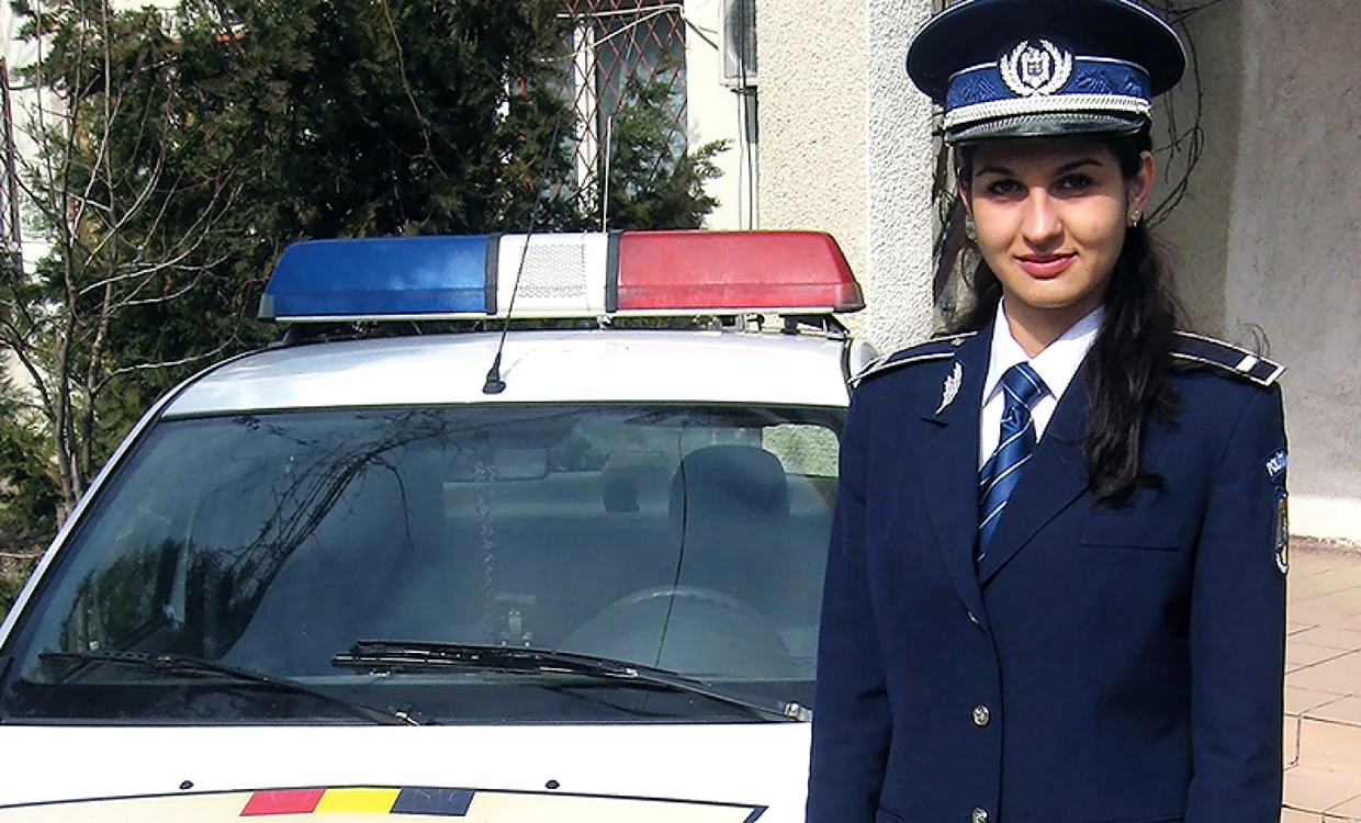Ionela Dumitrescu este unul dintre tinerii foarte apreciaţi de conducerea IPJ Buzău        FOTO: IPJ Buzău