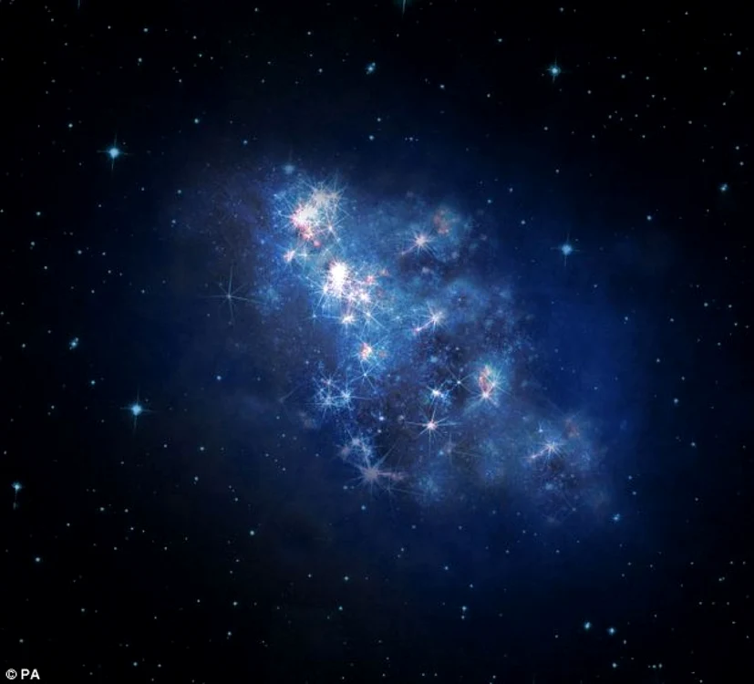 Galaxia este la 13,1 miliarde de ani lumină distanţă de Pământ