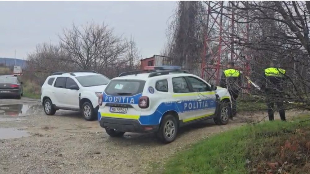 Surpriză la pescuit pe Dunăre: două grenade prinse cu undița. Poliţiştii au păzit până de dimineaţă zona