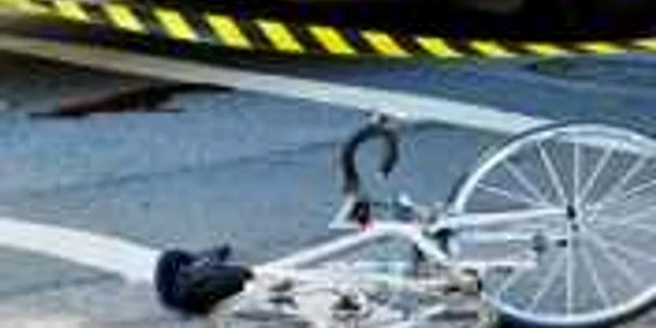 În urma impactului, biciclistul a murit pe loc
