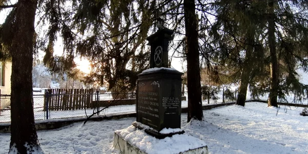 monument sacaramb foto daniel guta adevarul