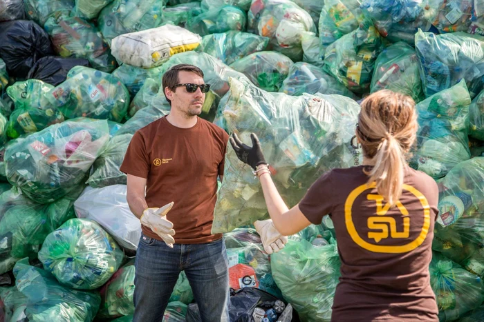 30729100 10156075888754765 2795989010655215616 o jpeg