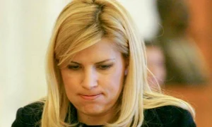 elena udrea plange jpeg