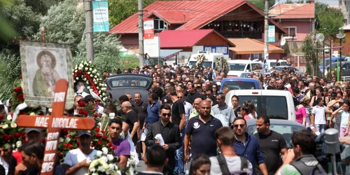 inmormantare nicolae foto adevarul