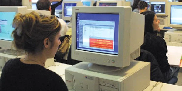 Cursuri pentru profesori cu bani de la UE