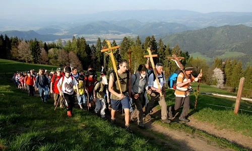 Umanizarea omului în vecinătatea sacrului jpeg