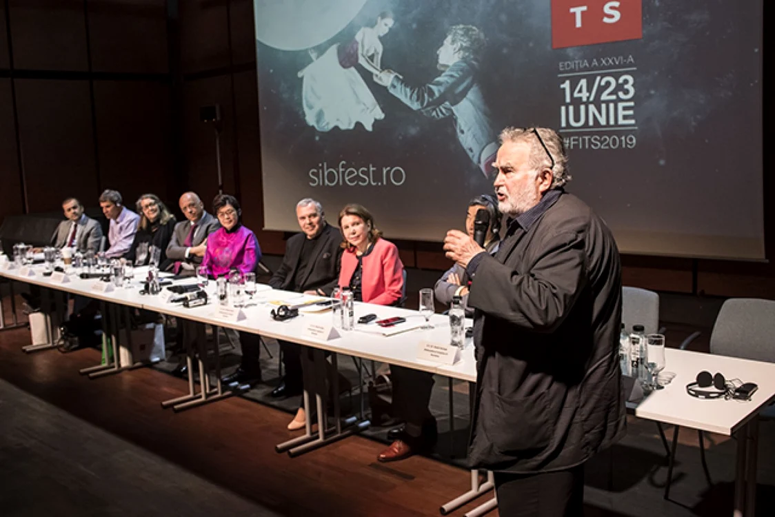 George Banu, consilierul artistic al FITS, la conferinţa de presă a Festivalului Internaţional de Teatru de la Sibiu, FITS   FOTO: Sever Popescu/ ICR