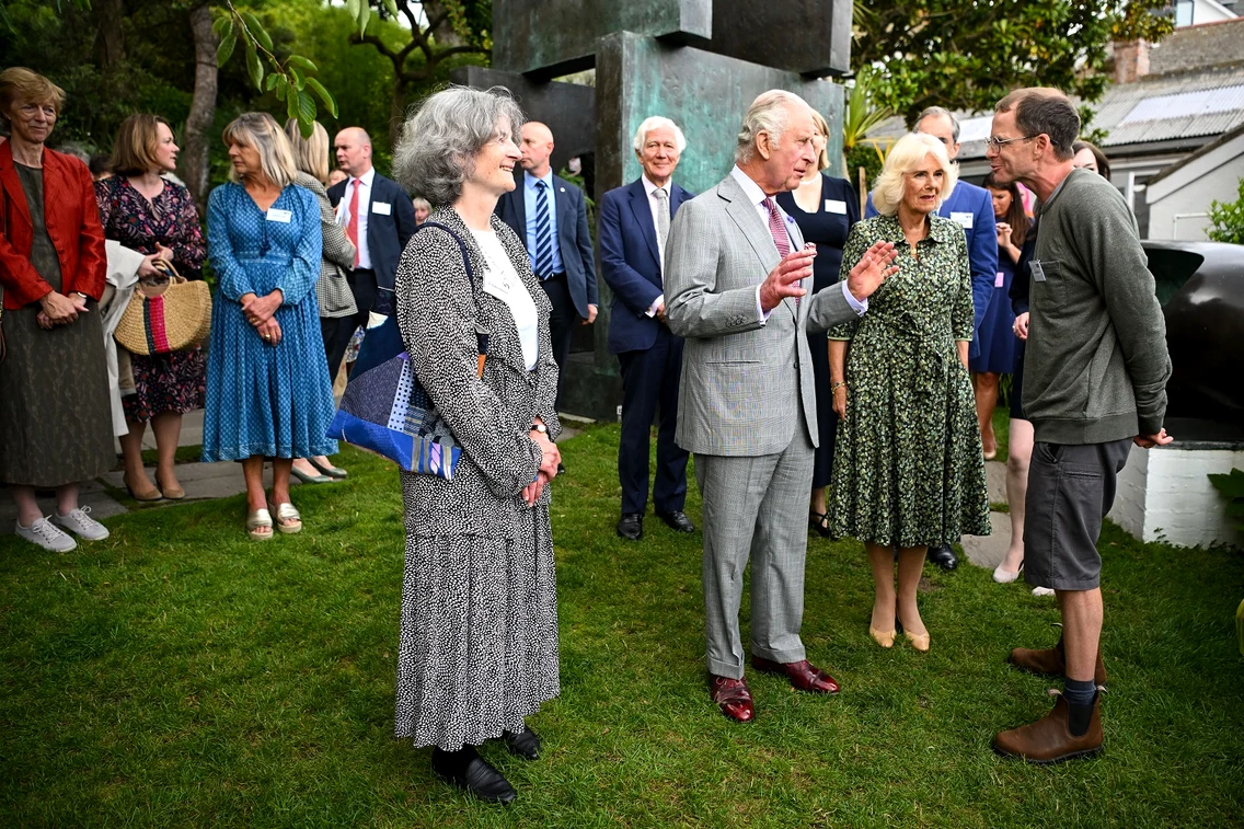 Regele Charles și Regina Camilla în Cornwall