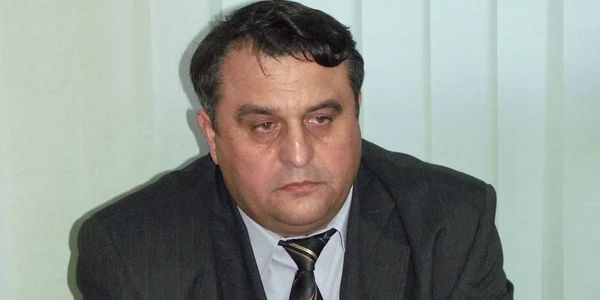 Directorul Gaz-Est, Adrian Tighici